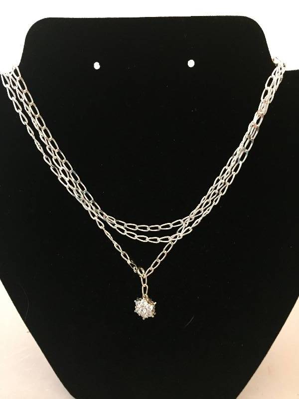 lot 285 image: Sterling Silver 40 Chain