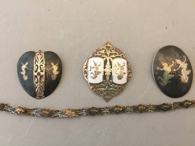lot 292 image: Sterling Silver Siam Jewelry