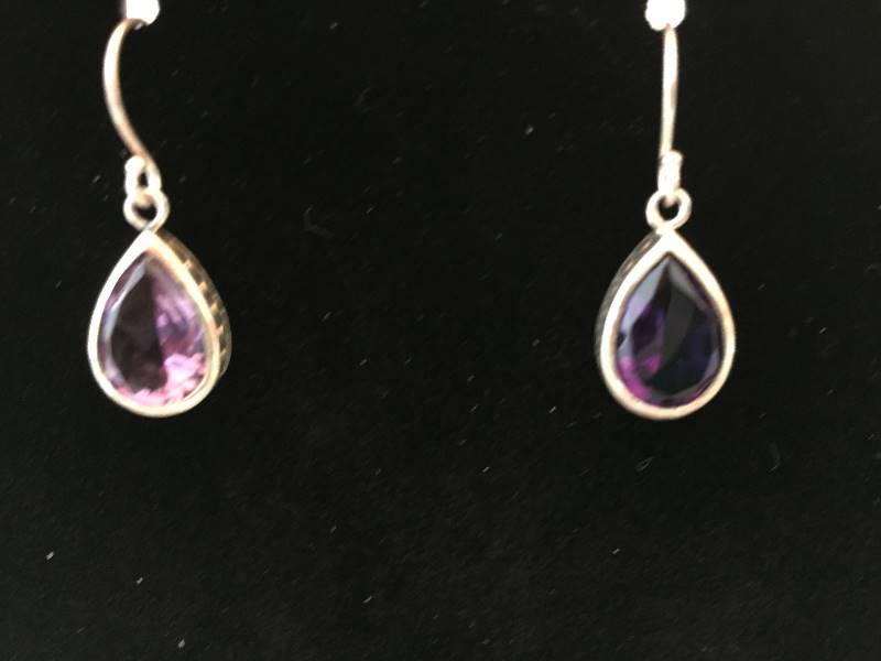 lot 299 image: Sterling Silver Amythst Necklace & Earrings