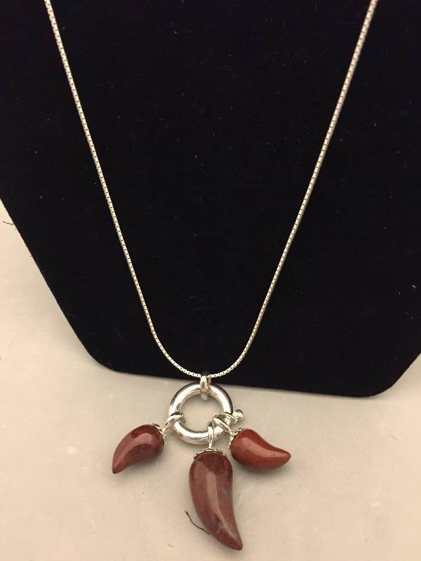 lot 341 image: Sterling Silver Carnelian Peppers Necklace