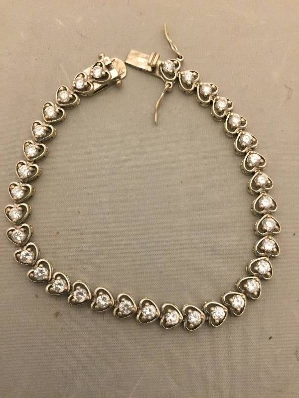 lot 356 image: Sterling Silver Heart CZ Bracelet