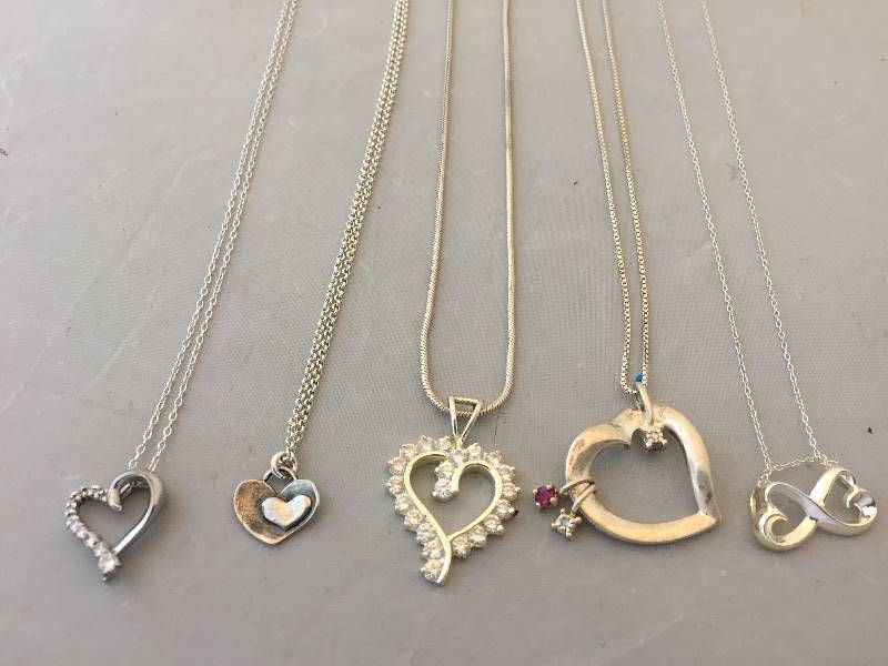 lot 418 image: Sterling Silver Necklaces - Hearts