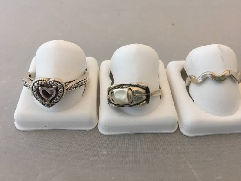lot 437 image: Sterling Silver Rings - Volkswagon Beetle