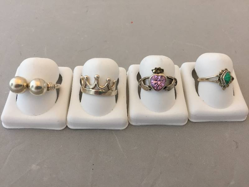 lot 440 image: Sterling Silver Rings