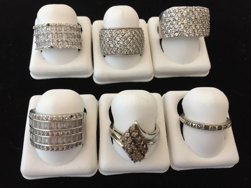 lot 494 image: Sterling Silver Rings - Crystals