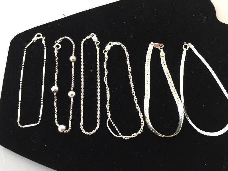 lot 466 image: Sterling Silver Bracelets