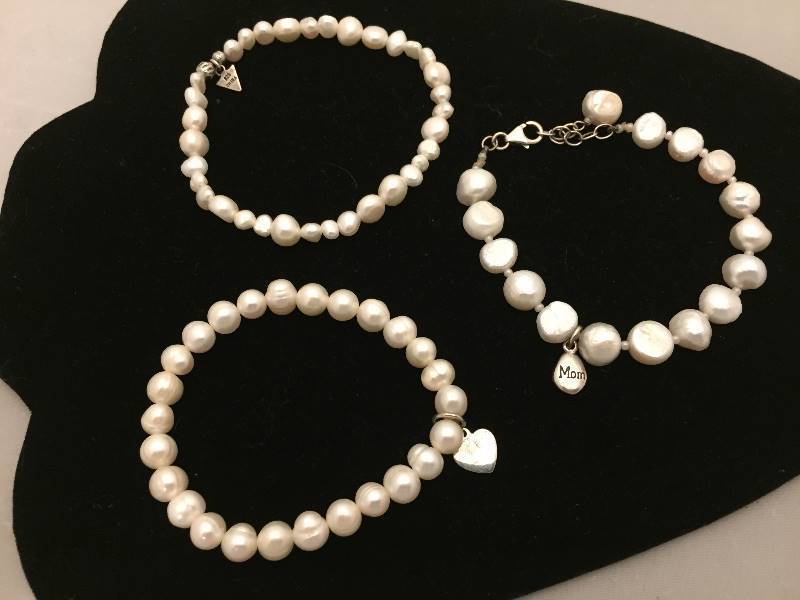 lot 384 image: Pearl Bracelets Sterling Accents