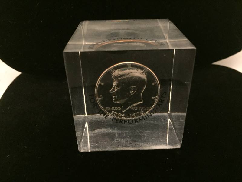 lot 326 image: Paperweight - Kenedy Half in Acrylic