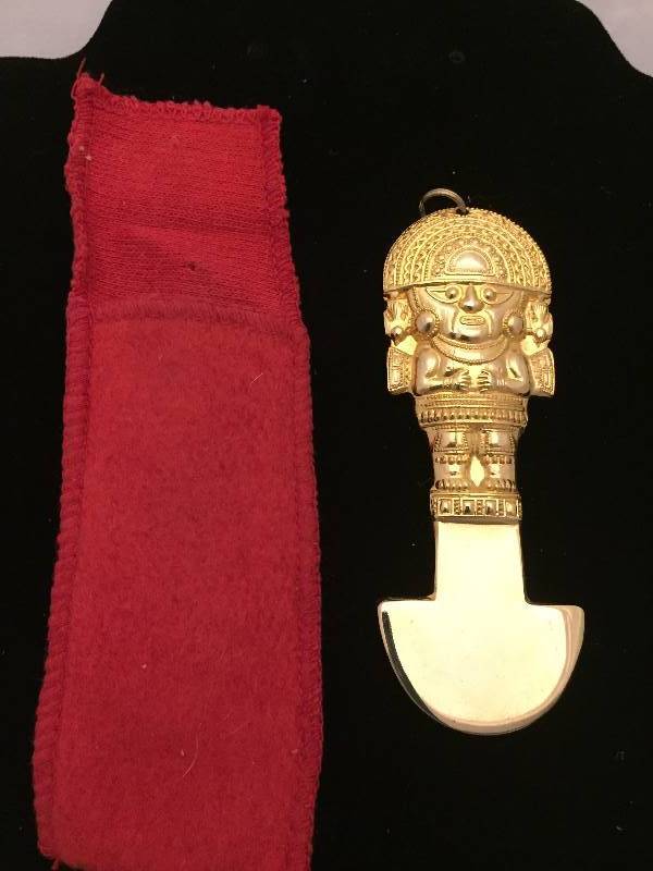 lot 403 image: Peruvian Ceremonial Knife - 1982 Worlds Fair