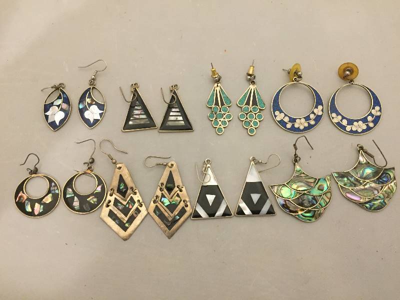 lot 393 image: Earrings - Pierced - Alpaca Mexico Abolone Inlaid