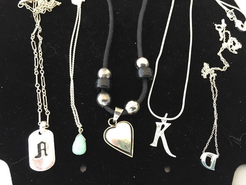 lot 474 image: Sterling Silver Necklaces
