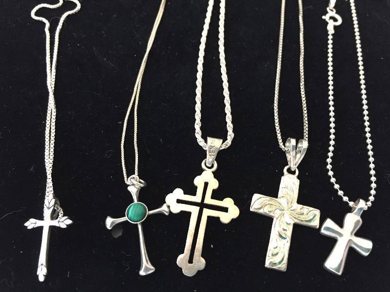 lot 475 image: Sterling Silver Necklaces - Crosses