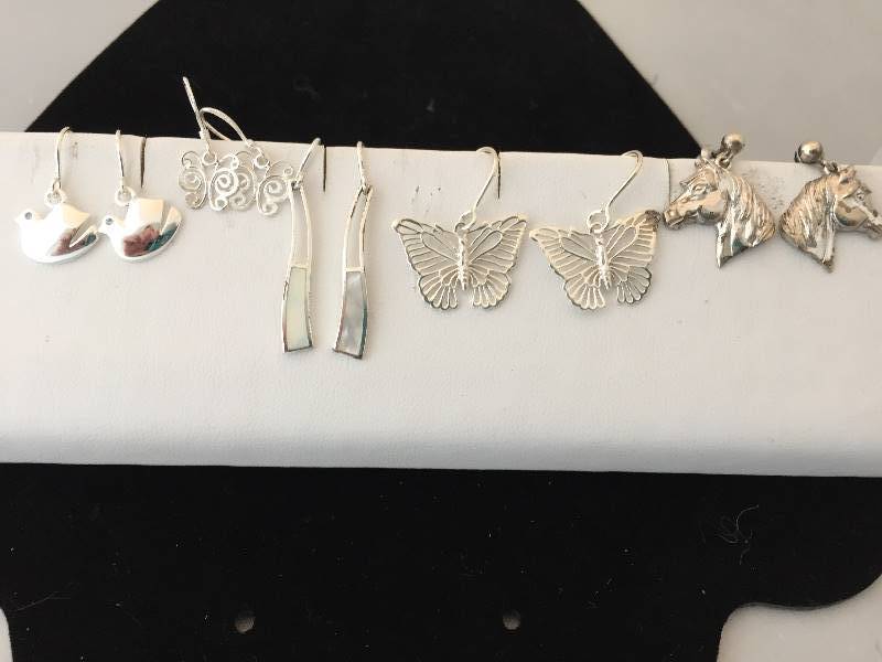 lot 464 image: Sterling Silver Pierced Earrings
