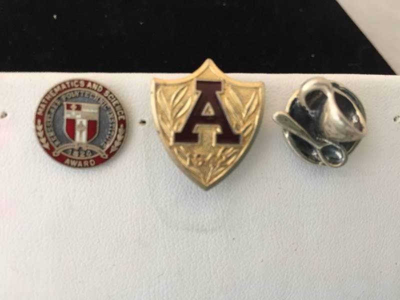 lot 508 image: Sterling Silver Tacs