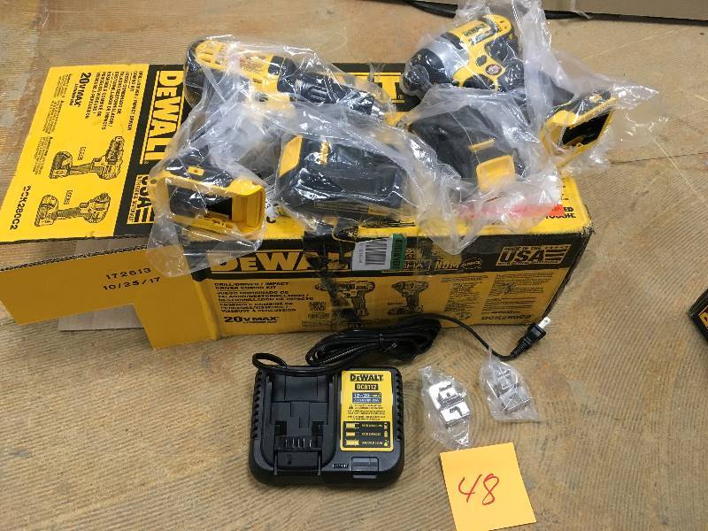 lot 48 image: DeWalt 20-Volt MAX Lithium-Ion Cordless DrillImpact Combo Kit (2-Tool) with (2) Batteries 1.5Ah, Charger and Contractor Bag Not Used