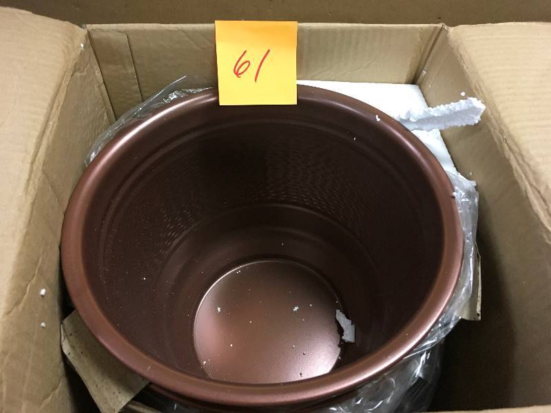 lot 61 image: Lot of Pack 8 Pcs 12 in Antique Copper Round Medium Metal Planter Not used