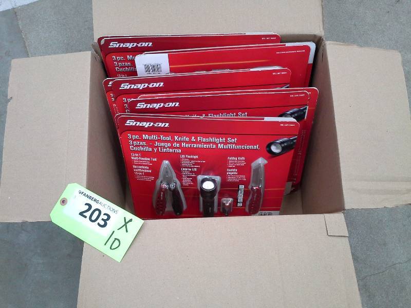 lot 203 image: 10 Units - Snap-On 3 Piece Multi-Tool Knife & Flashlight Set