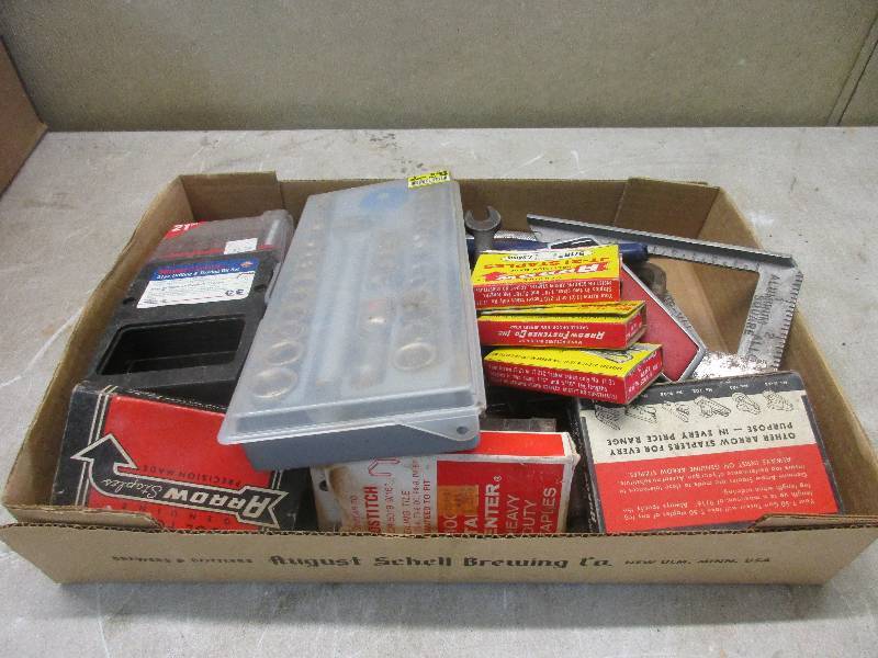 Staples & Tools