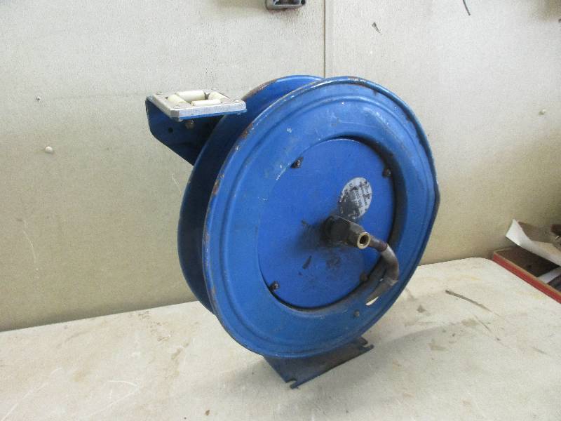 Air hose reel
