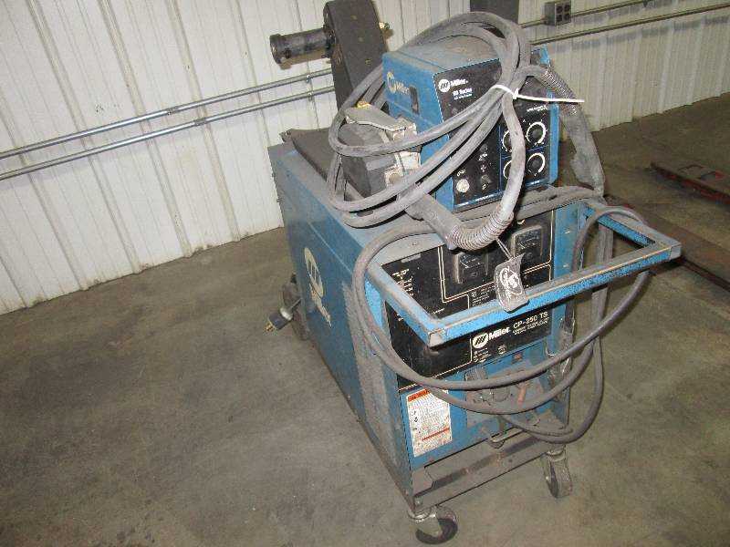 lot 8 image: Miller CP250TS 230  460 3 phase wi...