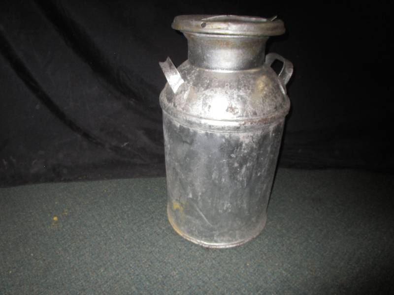 lot 5 image: Cream Can