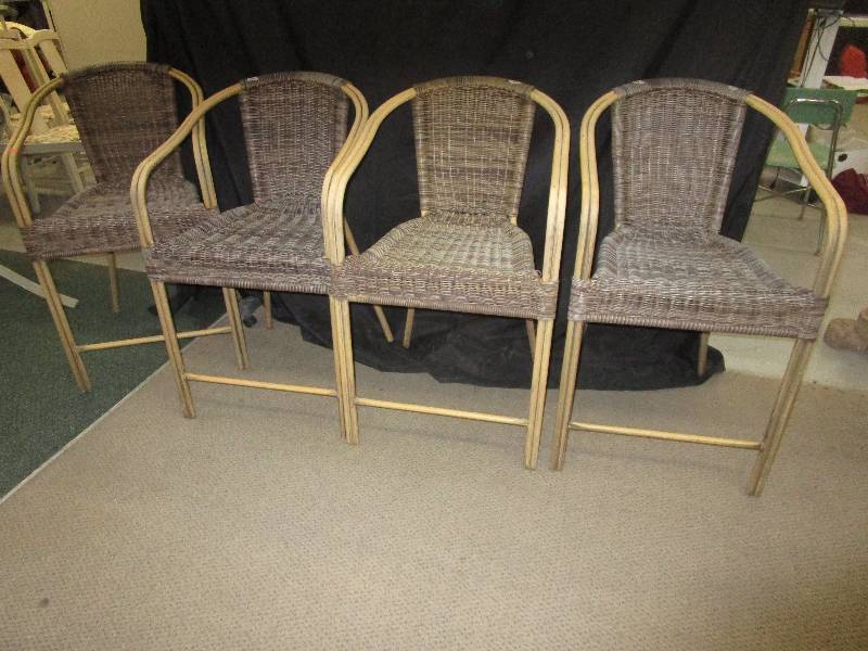 lot 21 image: 4 Stackable Metal Plastic Whicker Stools