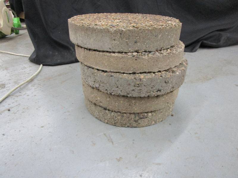 lot 33 image: 5 Path Stones 11 12