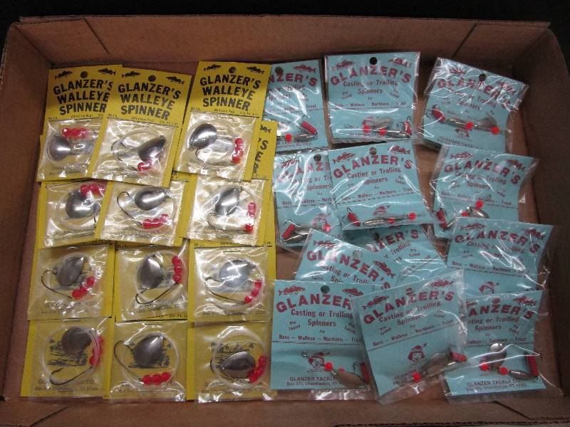lot 66 image: 12 Glanzer Walley Spinner Minnow Rig and 12 Glanzer Casting Trolling Spinners