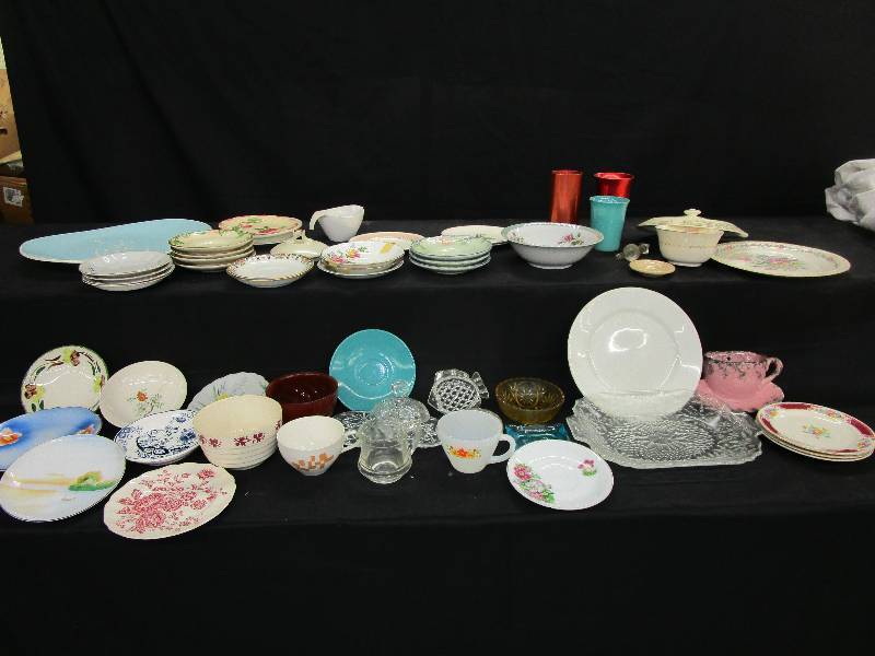 lot 87 image: Various Plates and Dishes