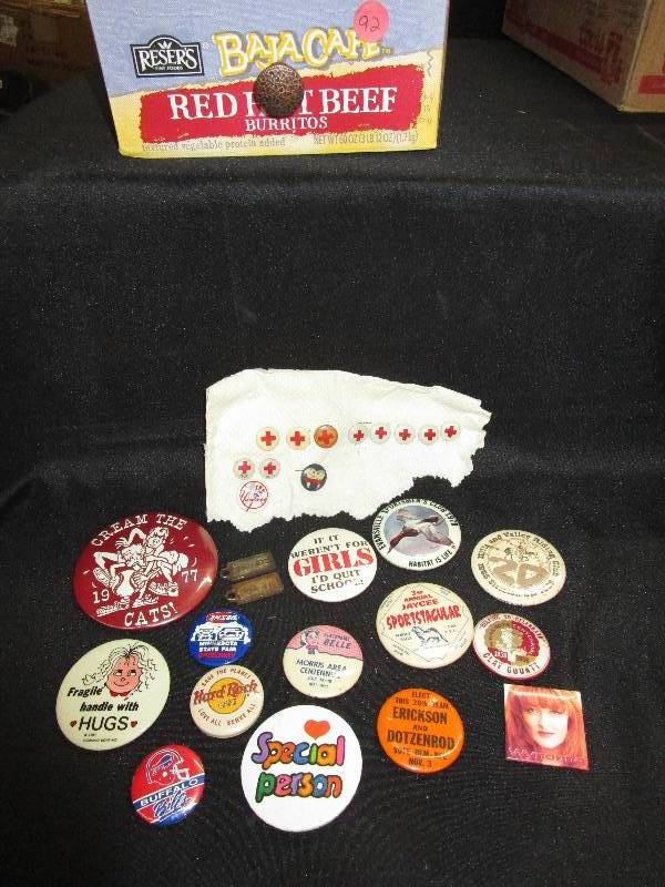 lot 92 image: Old Collectible Buttons
