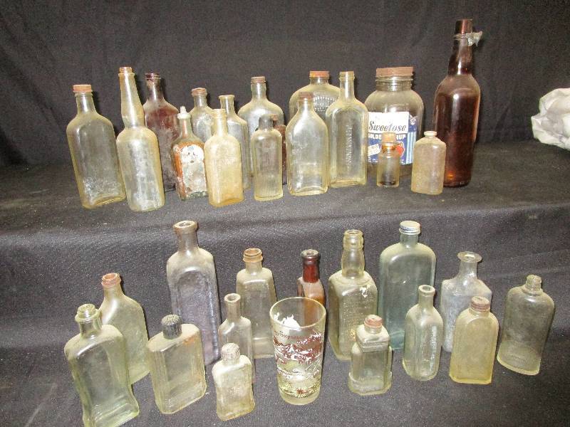 lot 100 image: Various Old Bottles