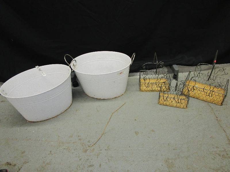 lot 114 image: 3 Pig Baskets and 2 Buckets planters