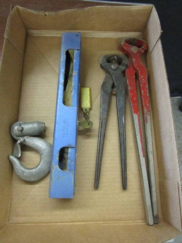 lot 156 image: Various Tools