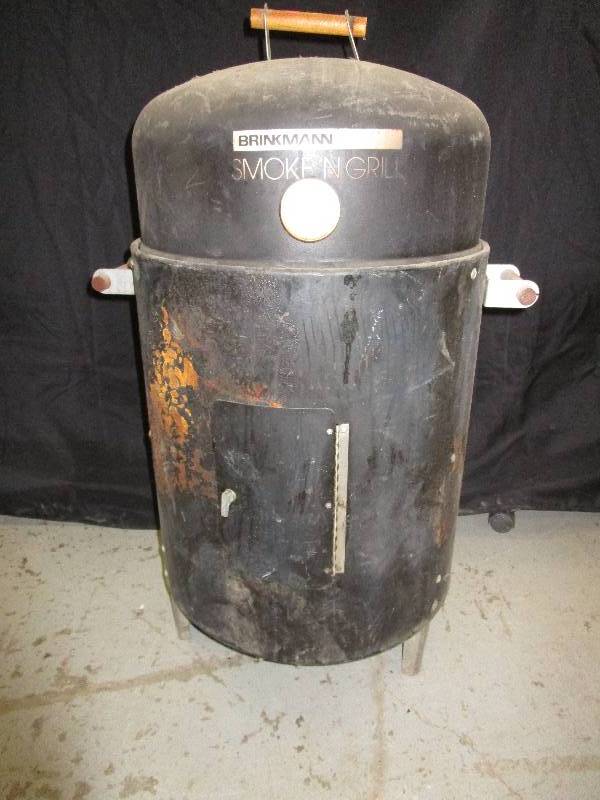 lot 175 image: Smoke and Grill