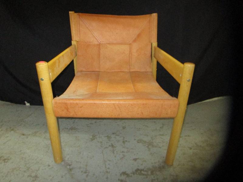 lot 177 image: LeatherWood Chair