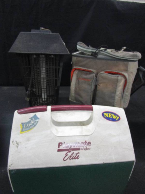 lot 196 image: Bug Zapper and 2 Coolers Tested