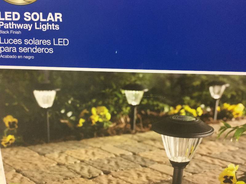 Hampton Bay Solar Black Outdoor Integrated LED Landscape Path Light with Ribbed Pattern Glass Lens (8-Pack) NEW
