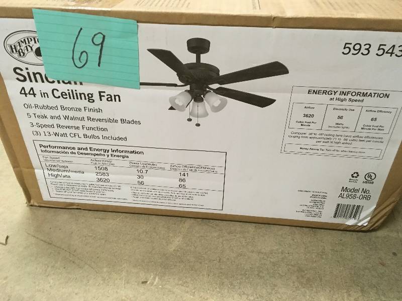 Hampton Bay Sinclair 44 in. Oil-Rubbed Bronze Ceiling Fan Open box not used