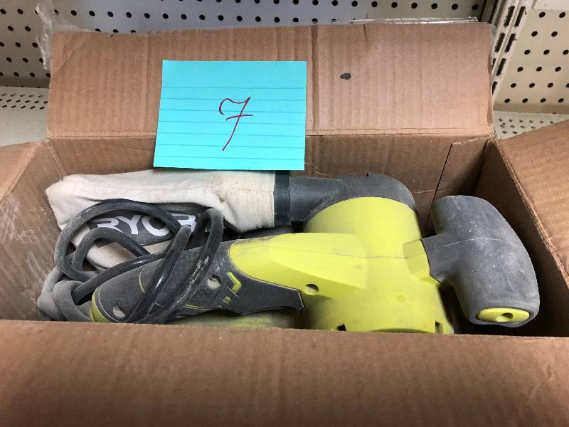 Ryobi 3 in. x 18 in. Belt Sander used in working condition