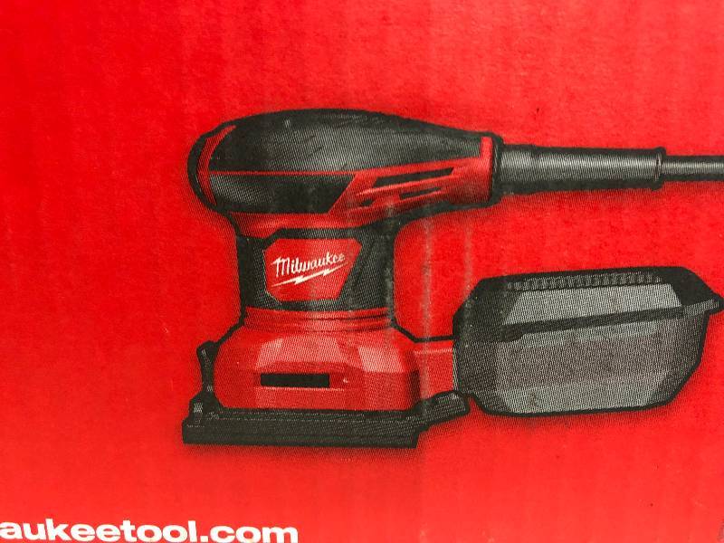Milwaukee 6020-21 Quarter Sheet Sander missing dust collector tool in like new condition