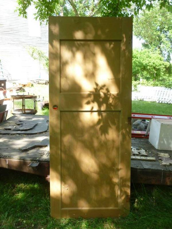 lot 8 image: Wooden Door