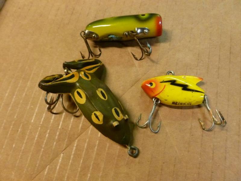 lot 48 image: Vintage Fishing Baits