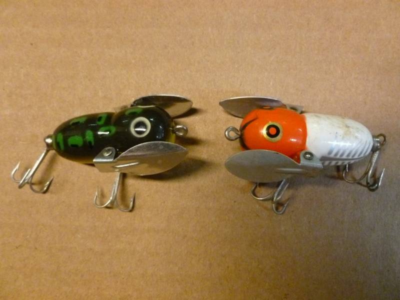 lot 60 image: Vintage Fishing Baits
