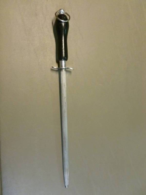 lot 71 image: Sharpening Steel