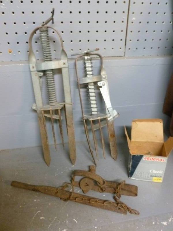 lot 73 image: Traps
