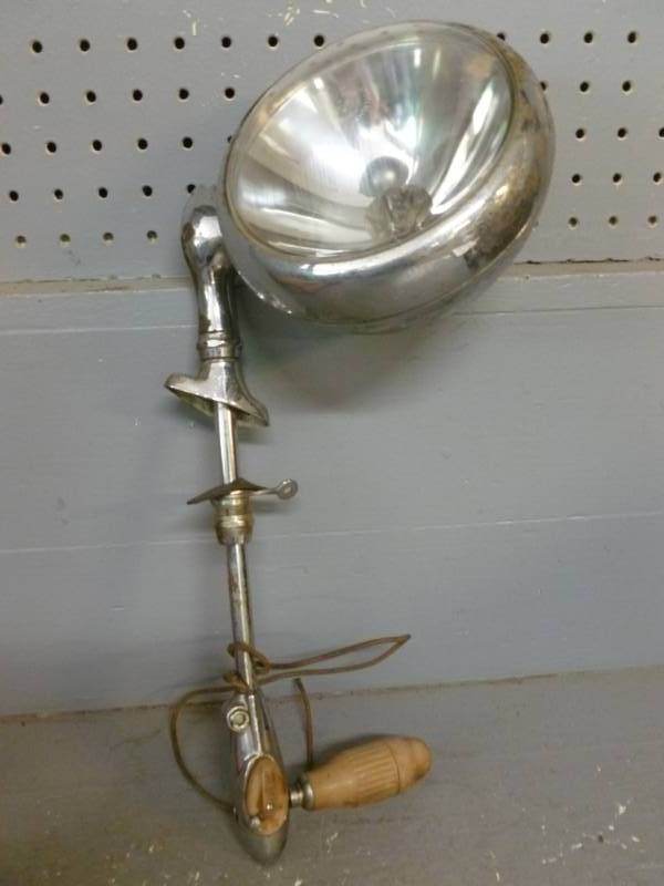 lot 115 image: Vintage Car Part