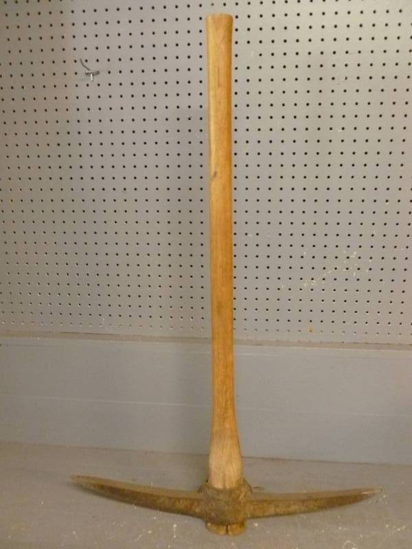 lot 125 image: Vintage Pick Ax