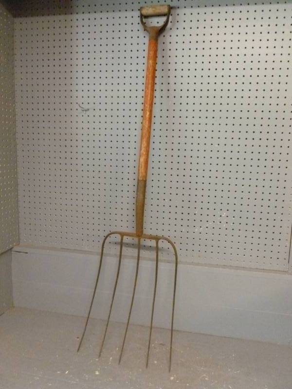 lot 126 image: Vintage Hay Fork