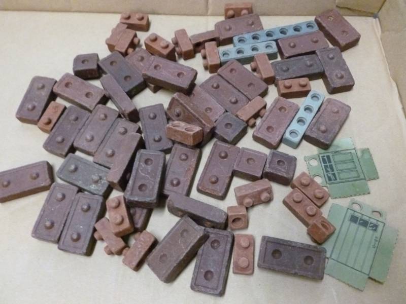 lot 158 image: Antique Clay Legos Type  Building Blocks