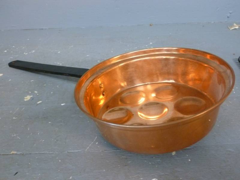 lot 195 image: Copper Decoration